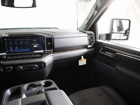 New 2026 Chevrolet Silverado 3500 LT w/ All Star Edition image 19