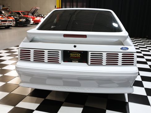Used 1992 Ford Mustang GT RWD image 22