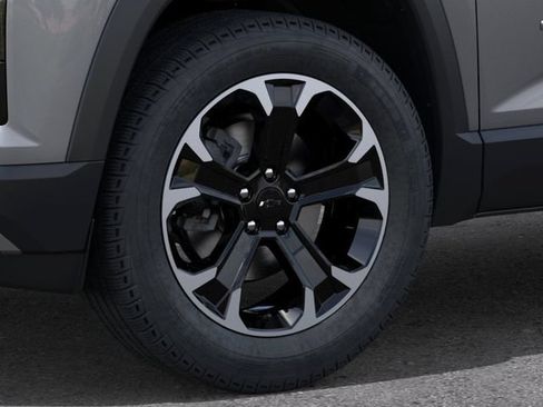 New 2027 Chevrolet Equinox LT w/ Convenience Package II FWD image 9