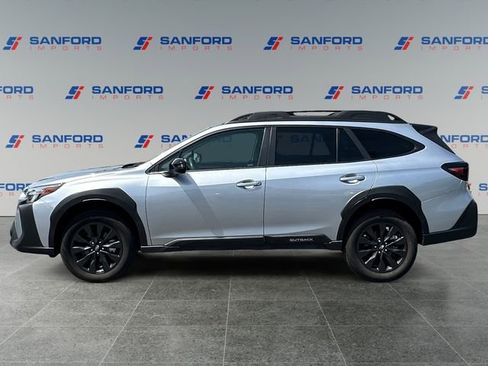 Used 2024 Subaru Outback Onyx Edition AWD/4WD image 2