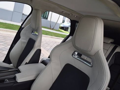 Used 2019 Jaguar F-PACE R-Sport AWD/4WD image 41
