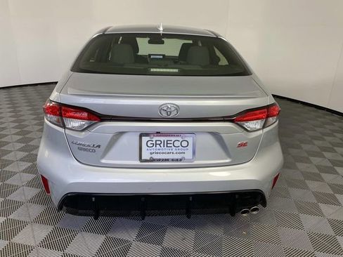 Used 2023 Toyota Corolla SE w/ SE Premium Package FWD image 7