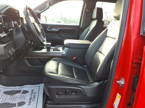 Used 2024 Chevrolet Silverado 1500 LT Trail Boss w/ Convenience Package II image 14