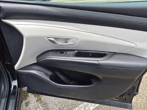 Used 2025 Hyundai Tucson SEL FWD image 32