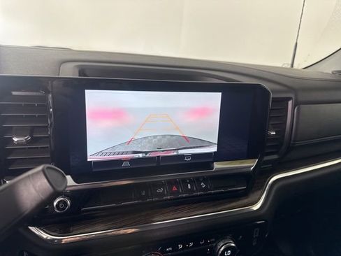 Used 2024 GMC Sierra 2500 SLE w/ SLE Convenience Package image 29