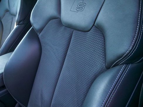 Used 2022 Audi SQ5 Premium Plus w/ Premium Plus Package image 22