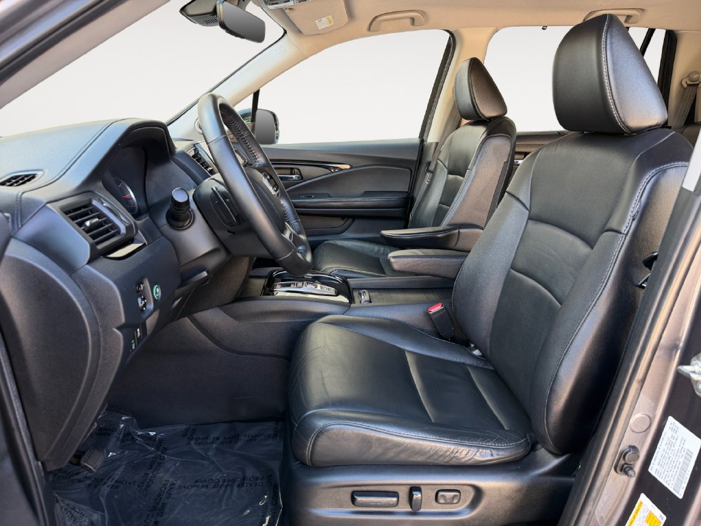 Used 2020 Honda Pilot Touring image 14