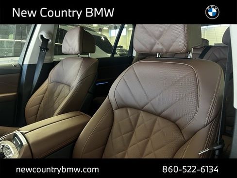 Used 2026 BMW X7 xDrive40i image 13