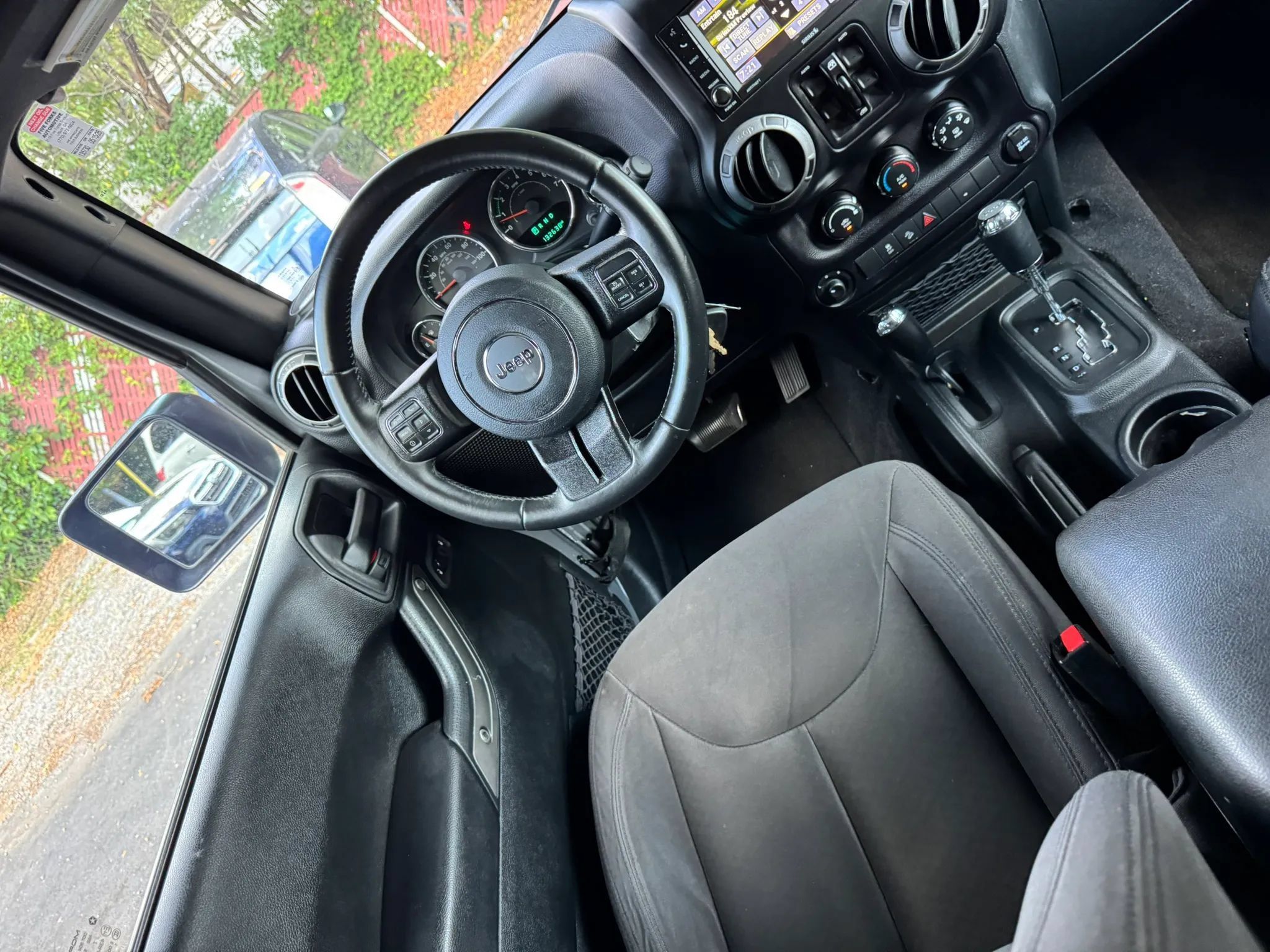 Used 2017 Jeep Wrangler Unlimited Sport w/ Quick Order Package 24S AWD/4WD image 11