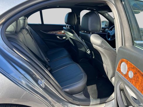 Used 2017 Mercedes-Benz E 300 4MATIC image 13