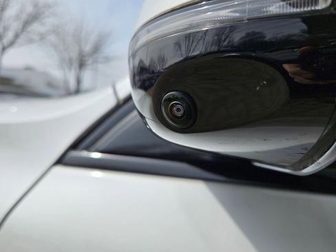 Certified 2024 BMW X7 xDrive40i w/ M Sport Package image 13