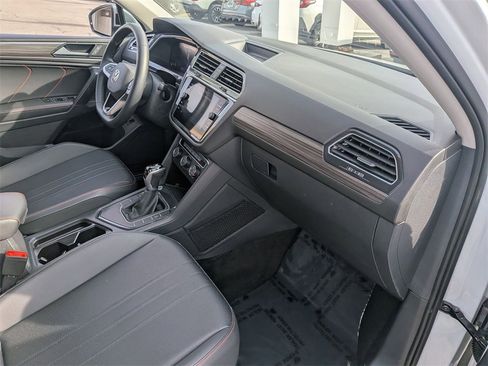 Used 2024 Volkswagen Tiguan Wolfsburg Edition image 32