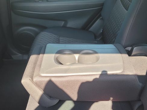 Used 2019 Nissan Rogue S AWD/4WD image 23