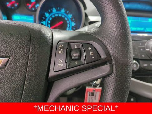 Used 2014 Chevrolet Cruze LS image 22