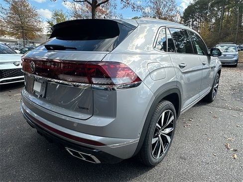 New 2026 Volkswagen Atlas Cross Sport SEL Premium R-Line image 7