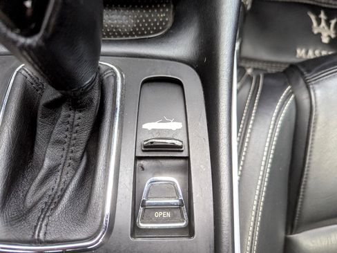 Used 2014 Maserati GranTurismo MC image 33