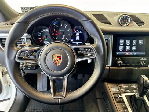 Used 2017 Porsche Macan AWD/4WD image 12