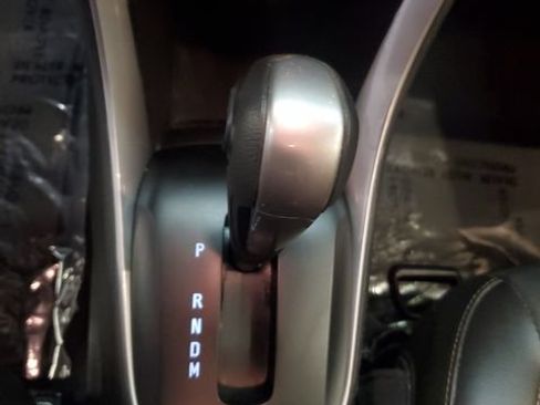 Used 2020 Chevrolet Trax LT w/ LT Convenience Package AWD/4WD image 25