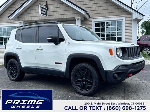 Used 2015 Jeep Renegade Trailhawk w/ Premium Leather Group AWD/4WD image 1