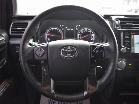 Used 2022 Toyota 4Runner TRD Off-Road Premium w/ Moonroof Package AWD/4WD image 3