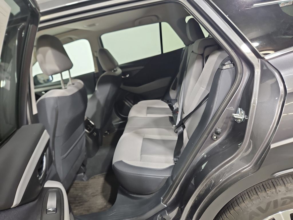 Used 2025 Subaru Outback Premium AWD/4WD image 27