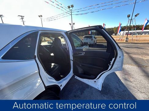 Used 2024 Ford Edge SEL image 21
