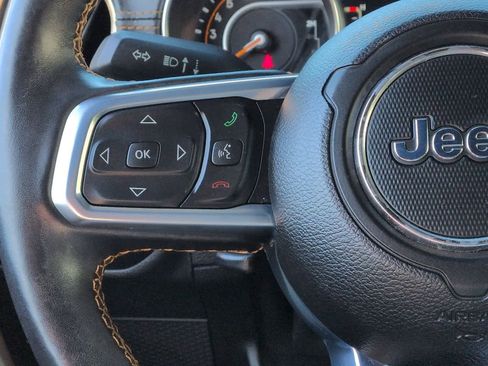 Used 2021 Jeep Wrangler Unlimited Sahara image 26