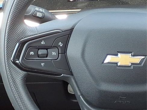 Used 2025 Chevrolet Trax LT FWD image 10