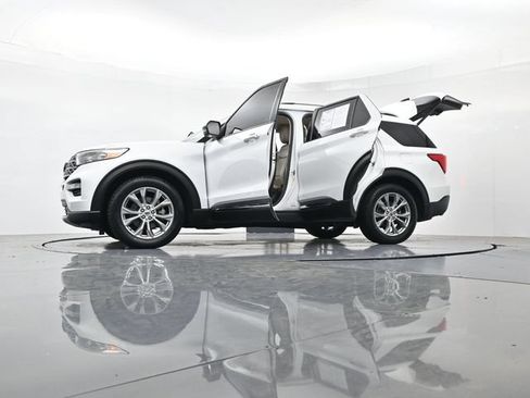 Certified 2022 Ford Explorer Limited w/ Equipment Group 301A RWD image 57