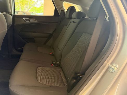 Used 2025 Kia Sportage LX image 21