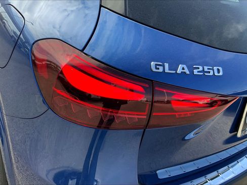 Used 2025 Mercedes-Benz GLA 250 image 6