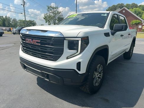 Used 2023 GMC Sierra 1500 Pro w/ Pro Value Package AWD/4WD image 1