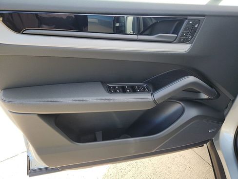 New 2026 Porsche Cayenne Coupe image 11