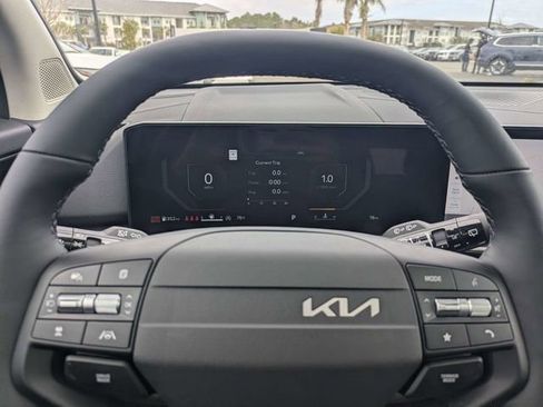 New 2026 Kia Carnival SX FWD image 29