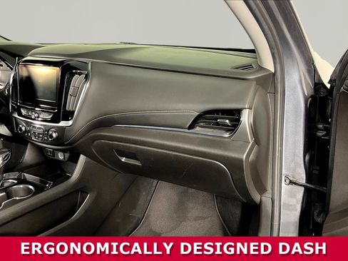 Used 2021 Chevrolet Traverse LT FWD image 27