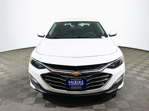 Used 2023 Chevrolet Malibu LT FWD image 2