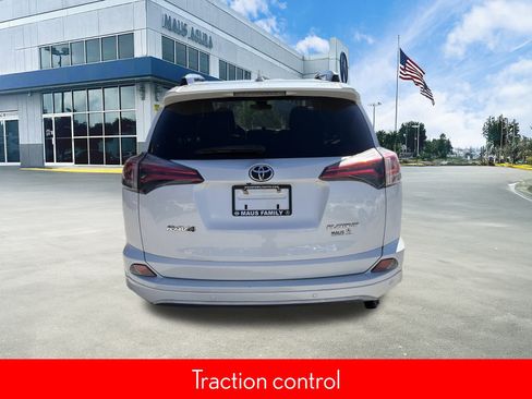 Used 2017 Toyota RAV4 Platinum image 5