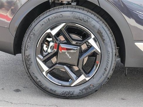 New 2026 Kia Sportage EX image 11