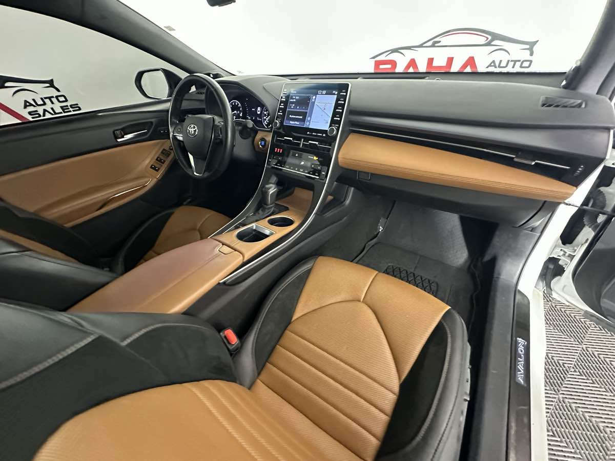 Used 2021 Toyota Avalon Touring w/ Advanced Safety Package FWD image 21