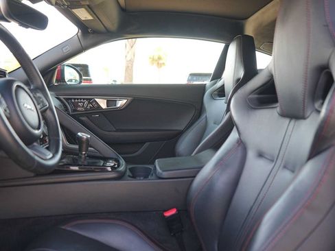 Used 2017 Jaguar F-TYPE Coupe RWD image 11