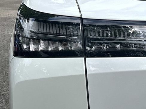 Used 2025 Nissan Murano Platinum w/ Cargo Package AWD/4WD image 12