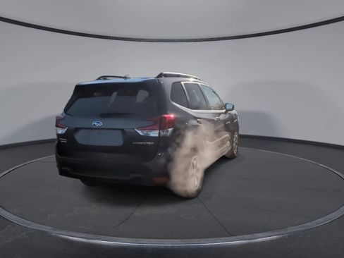Certified 2023 Subaru Forester Premium image 8