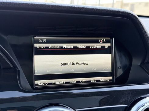 Used 2015 Mercedes-Benz GLK 350 2WD image 22