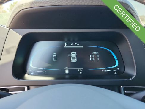 Used 2025 Hyundai Elantra Sport FWD image 22