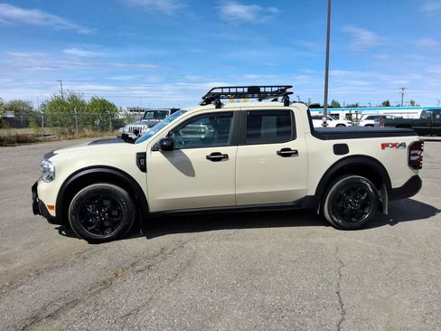 Used 2024 Ford Maverick Lariat w/ FX4 Off-Road Package AWD/4WD image 5