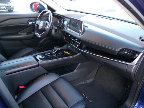 Used 2023 Nissan Rogue SL AWD/4WD image 51