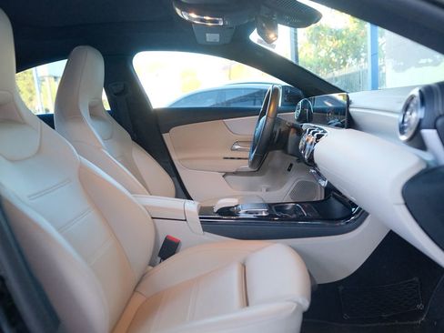 Used 2020 Mercedes-Benz CLA 250 image 26