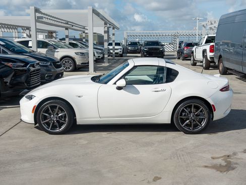 Used 2018 MAZDA MX-5 Miata RF Grand Touring image 41
