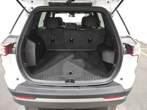 Certified 2025 Chevrolet Equinox LT image 12