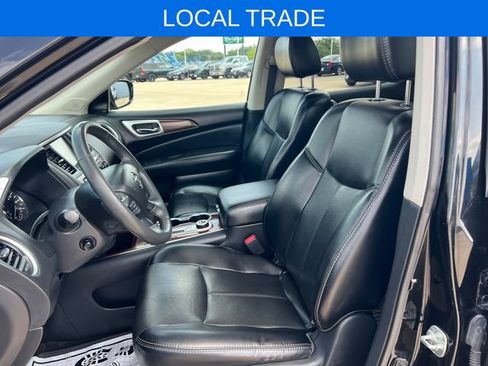 Used 2017 Nissan Pathfinder Platinum AWD/4WD image 13